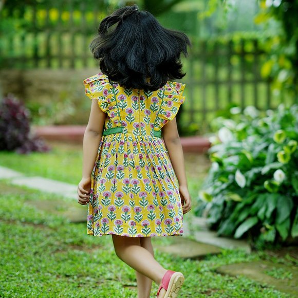 (New) Yellow and Green  Spring/Summer 100% Cotton Dress - Picture 2 of 4